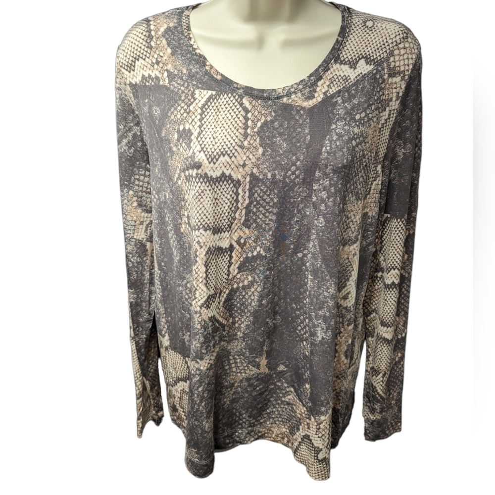 Basler Black Label Snake Print Stretch Top Sz 44/ US 16